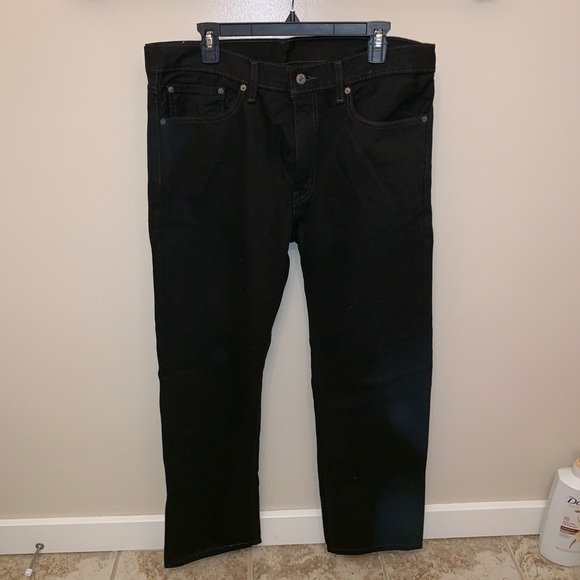 Levis Jeans - Picture 2 of 4